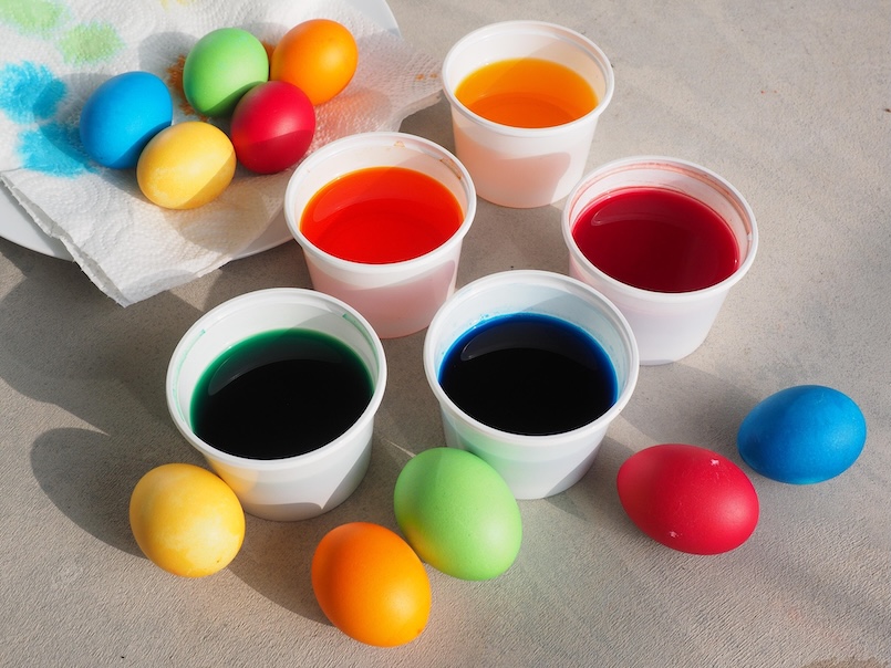 Ostereier färben