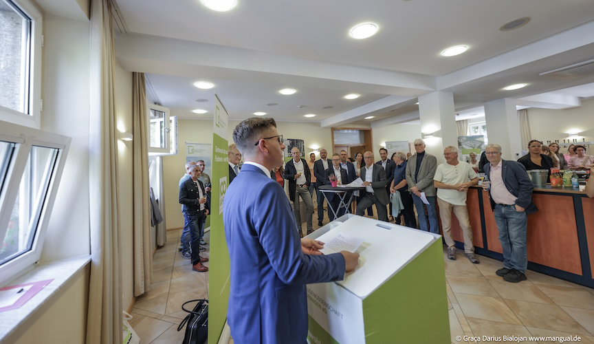 Bühne mit Band Jubiläumsfeier