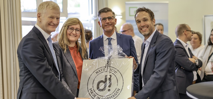 Martin Klemmer, Viktoria Miller, Christian van Kan und Michael Bison Auszeichnung